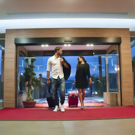 Thotel Lamezia 호텔 라메지아 테르메