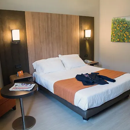Thotel Lamezia 4*