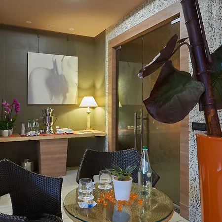 Thotel Lamezia 호텔