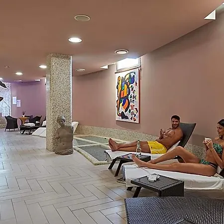 Thotel Lamezia Szálloda 4*