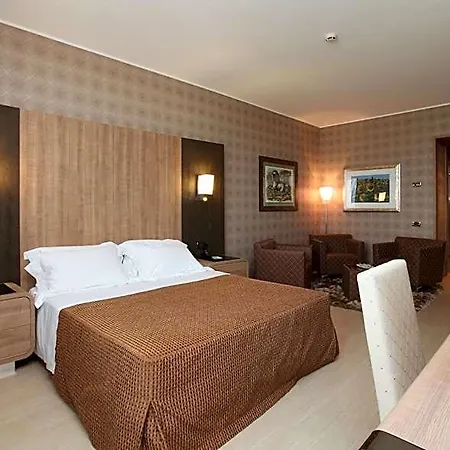 Szálloda Thotel Lamezia 4*