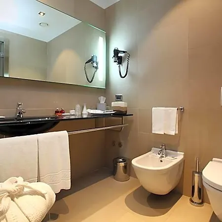 Thotel Lamezia Szálloda 4*