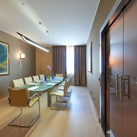 Thotel Lamezia 4*