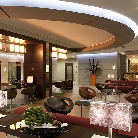 호텔 Thotel Lamezia 4*